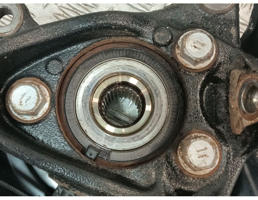 Recambio de mangueta delantera derecha para toyota c-hr (_x1_) 1.8 hybrid (zyx10_, zyx11_) referencia OEM IAM 43211F4010  