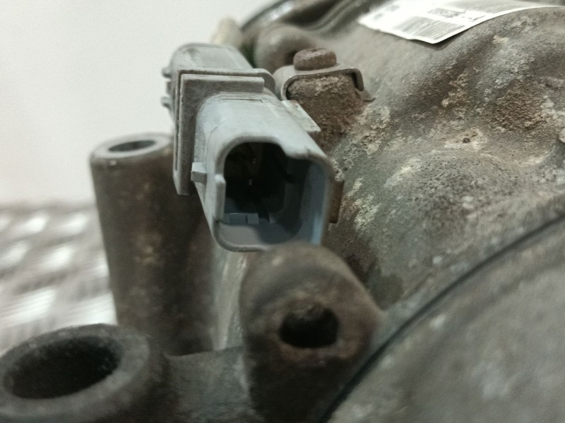Recambio de compresor aire acondicionado para renault clio iii referencia OEM IAM 8200953359A SD6VDAF 