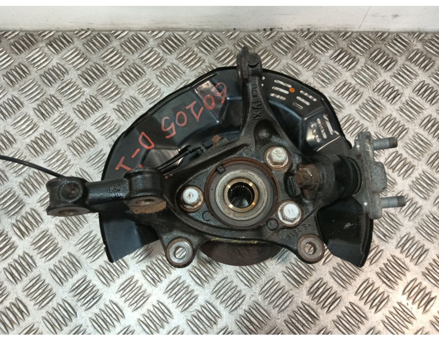 Recambio de mangueta delantera izquierda para toyota c-hr (_x1_) 1.8 hybrid (zyx10_, zyx11_) referencia OEM IAM 43212F4010  