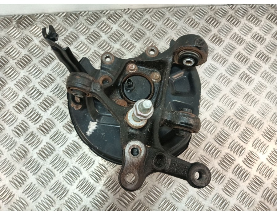 Recambio de mangueta trasera derecha para toyota c-hr (_x1_) 1.8 hybrid (zyx10_, zyx11_) referencia OEM IAM 42304F4031  