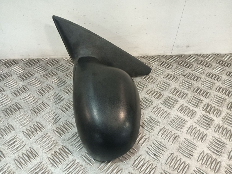 Recambio de retrovisor izquierdo para daewoo lanos (klat) 1.3 referencia OEM IAM T100BRKT  