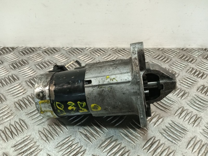Recambio de motor arranque para renault clio iii referencia OEM IAM 8200584675B M000T87881 