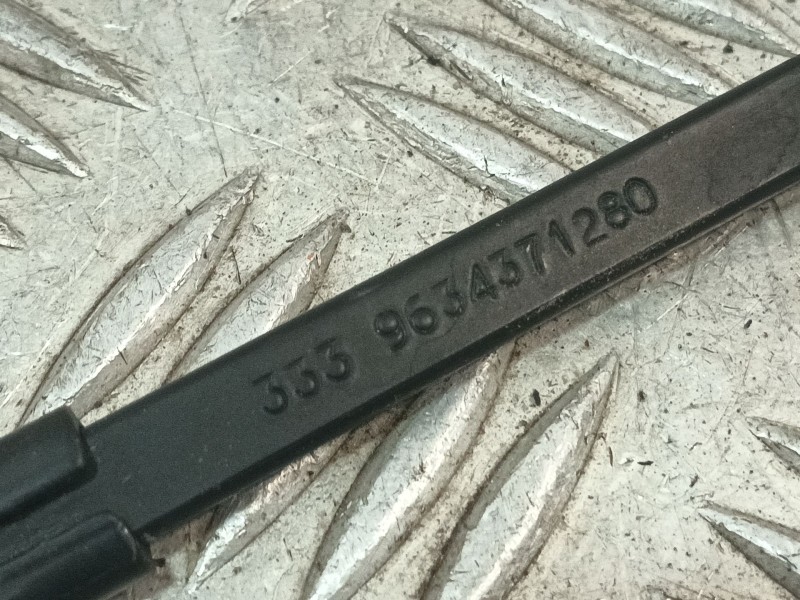 Recambio de brazo limpia delantero izquierdo para peugeot 307 (3a/c) 2.0 hdi 90 referencia OEM IAM 9634371280  