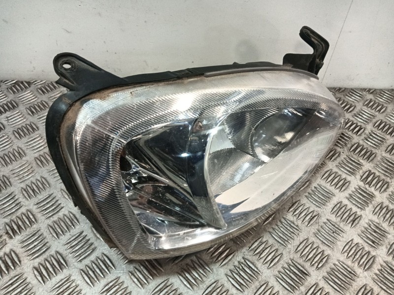 Recambio de faro derecho para opel corsa c (x01) 1.0 (f08, f68) referencia OEM IAM   