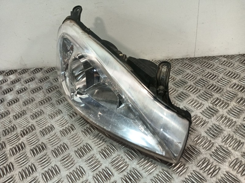 Recambio de faro derecho para opel corsa c (x01) 1.0 (f08, f68) referencia OEM IAM   