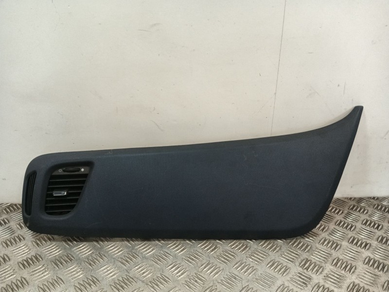Recambio de moldura para iveco daily vi furgoneta 35s18, 35c18, 40c18, 50c18, 60c18, 65c18, 70c18 referencia OEM IAM 5801586542 