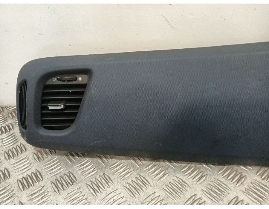 Recambio de moldura para iveco daily vi furgoneta 35s18, 35c18, 40c18, 50c18, 60c18, 65c18, 70c18 referencia OEM IAM 5801586542 