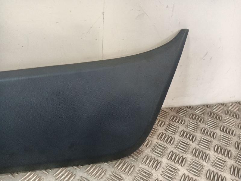Recambio de moldura para iveco daily vi furgoneta 35s18, 35c18, 40c18, 50c18, 60c18, 65c18, 70c18 referencia OEM IAM 5801586542 