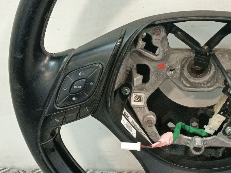 Recambio de volante para toyota c-hr (_x1_) 1.8 hybrid (zyx10_, zyx11_) referencia OEM IAM 627554600  