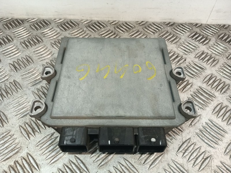 Recambio de centralita motor uce para citroën c2 (jm_) 1.4 hdi referencia OEM IAM SW9653447380 5WS40111CT 