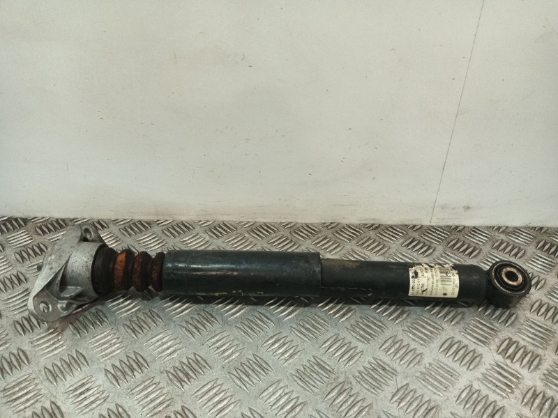 Recambio de amortiguador trasero para volkswagen golf vii lim. advance bluemotion tech. referencia OEM IAM 1K0512013CP  