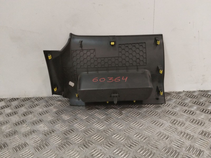 Recambio de moldura para citroën c4 cactus 1.2 vti 82 referencia OEM IAM 9800189477  