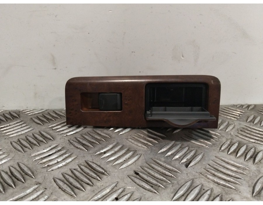 Recambio de mando elevalunas trasero izquierdo para nissan pathfinder (r51) 2.5 dci xe referencia OEM IAM 82961EB360  