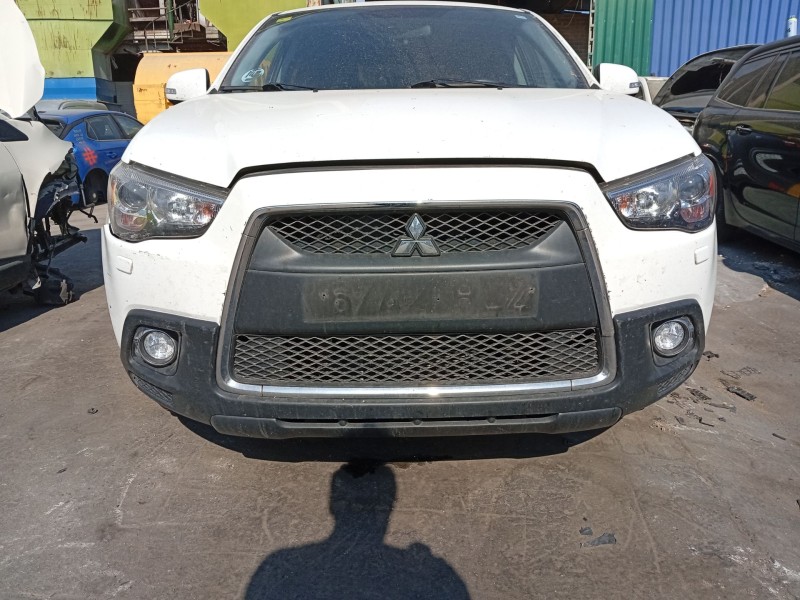 Recambio de paragolpes delantero para mitsubishi asx (ga_w_) 1.8 di-d (ga6w) referencia OEM IAM 6400D427  