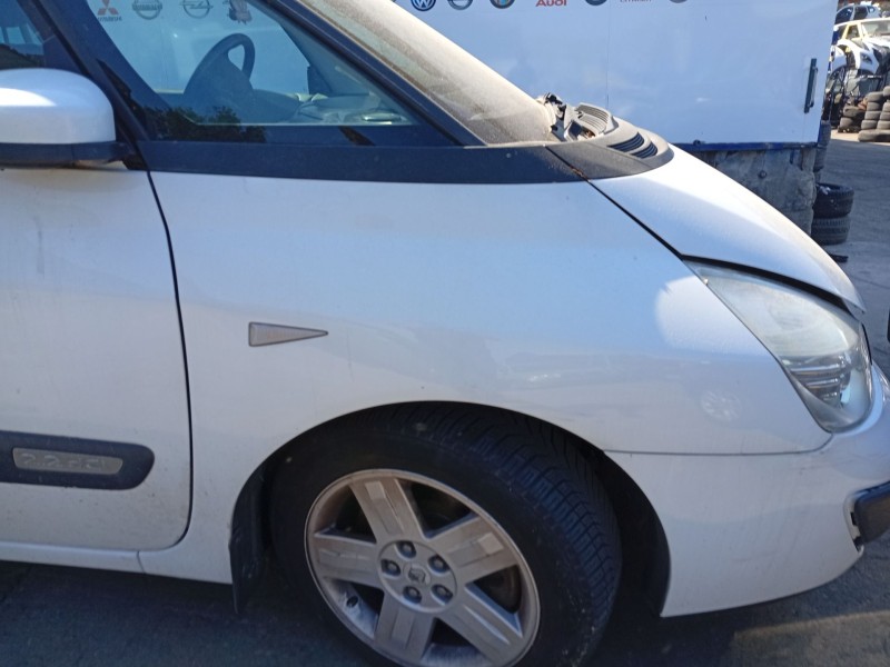 Recambio de aleta delantera derecha para renault espace iv (jk0/1_) 2.2 dci (jk0h) referencia OEM IAM 7701473587  
