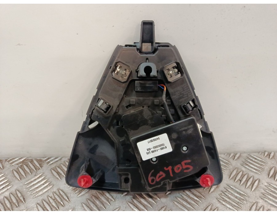 Recambio de luz interior para toyota c-hr (_x1_) 1.8 hybrid (zyx10_, zyx11_) referencia OEM IAM 81260F4060  