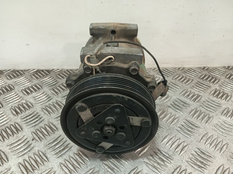 Recambio de compresor aire acondicionado para volvo v40 station wagon (645) 1.9 di referencia OEM IAM 8200040681  