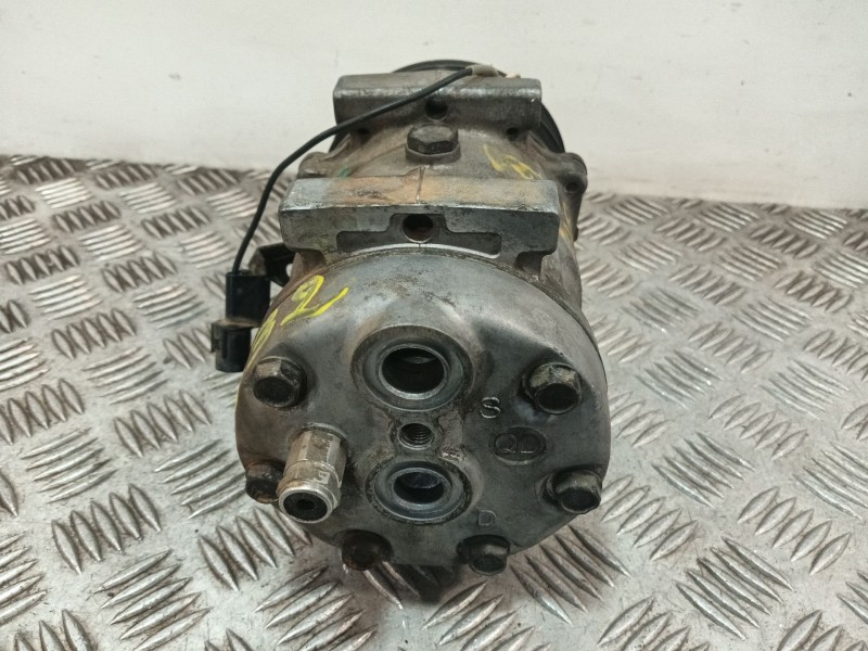 Recambio de compresor aire acondicionado para volvo v40 station wagon (645) 1.9 di referencia OEM IAM 8200040681  