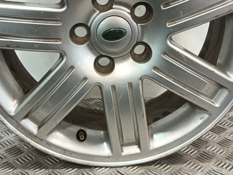 Recambio de llanta para land rover freelander referencia OEM IAM RRC502640HNH  