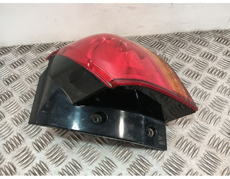 Recambio de piloto trasero derecho para mitsubishi asx (ga_w_) 1.8 di-d (ga6w) referencia OEM IAM 8330B194  