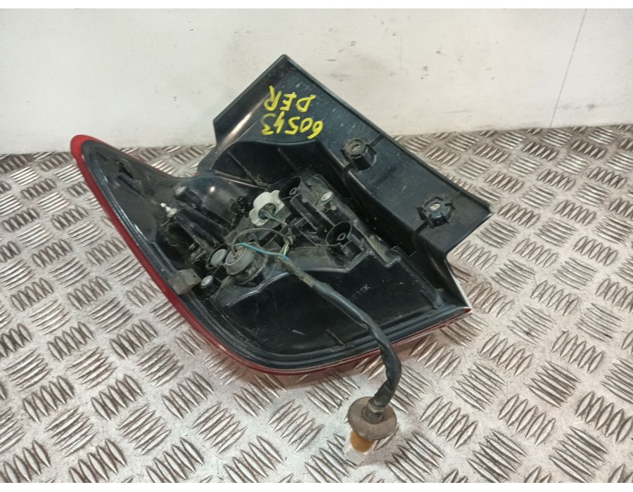 Recambio de piloto trasero derecho para mitsubishi asx (ga_w_) 1.8 di-d (ga6w) referencia OEM IAM 8330B194  