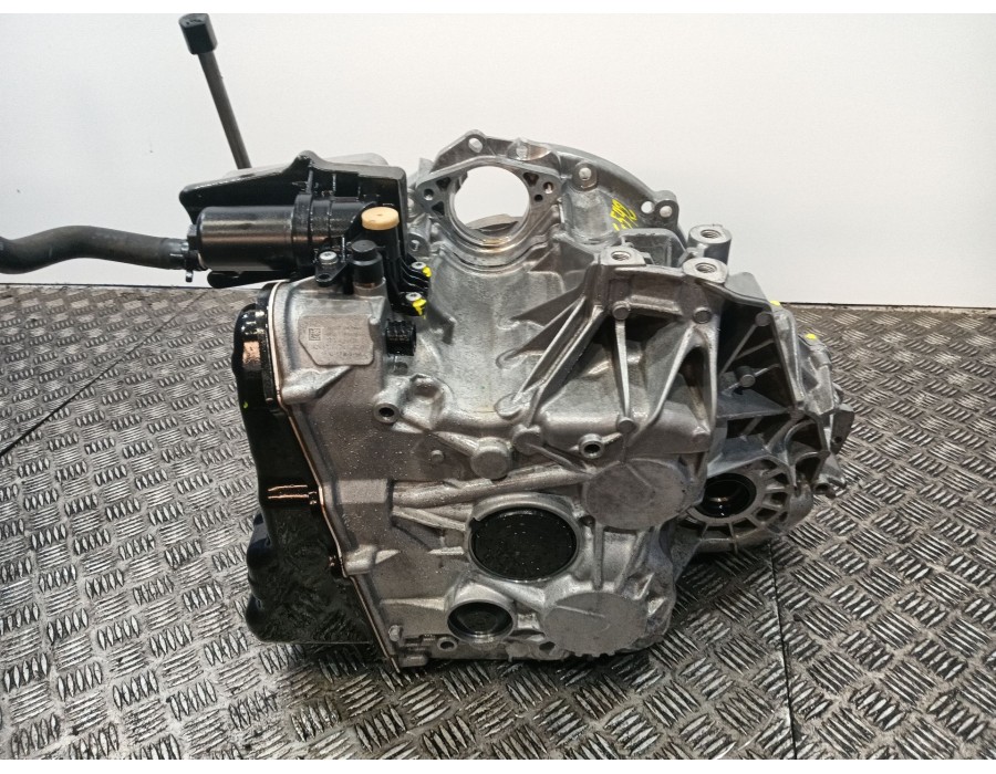 Recambio de caja cambios para mercedes-benz clase a (w176) a 180 (176.042) referencia OEM IAM 246370890228 246370800187 