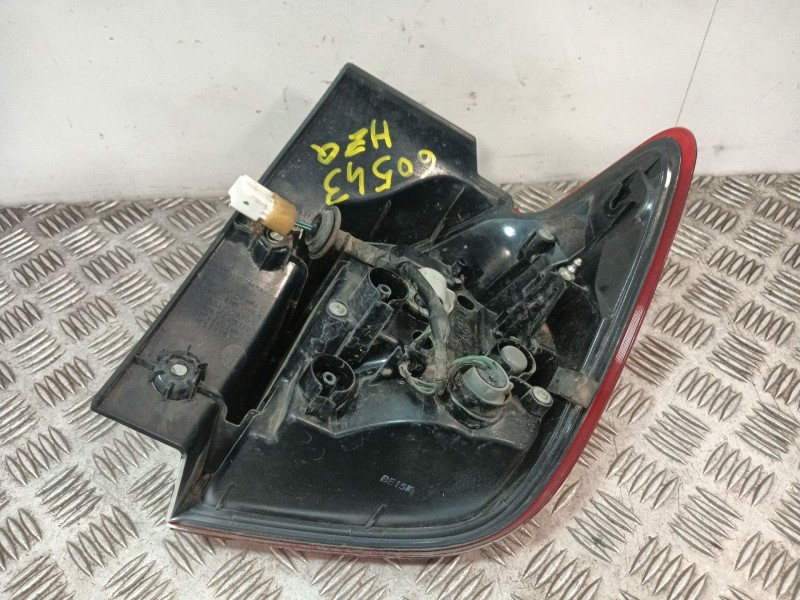 Recambio de piloto trasero izquierdo para mitsubishi asx (ga_w_) 1.8 di-d (ga6w) referencia OEM IAM 8330B193  