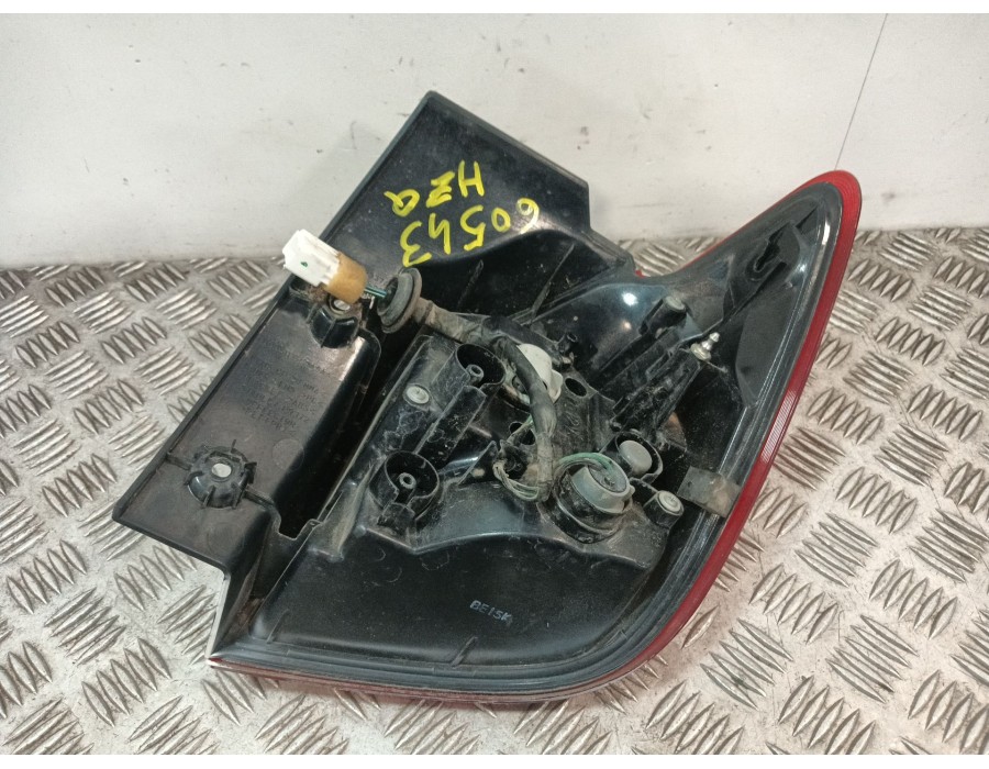 Recambio de piloto trasero izquierdo para mitsubishi asx (ga_w_) 1.8 di-d (ga6w) referencia OEM IAM 8330B193  