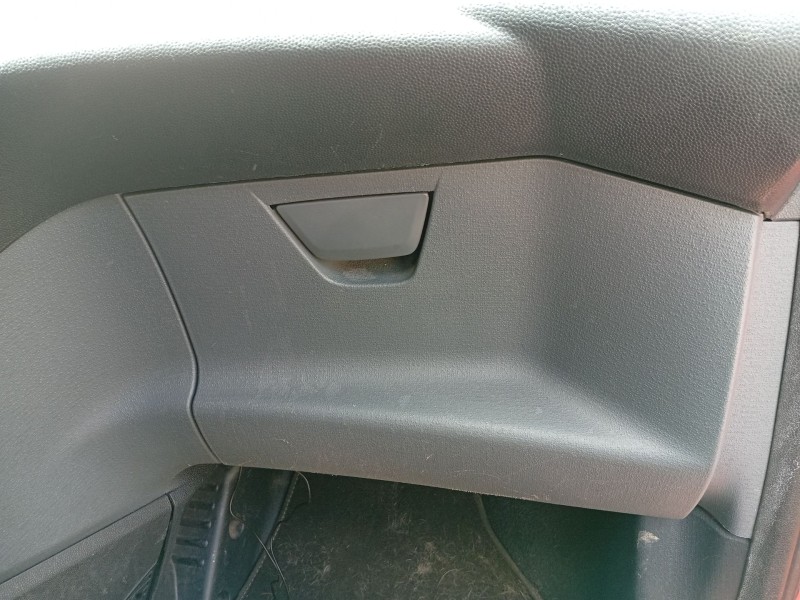 Recambio de guantera para ford ka (ru8) 1.2 referencia OEM IAM 1568243 1568258 
