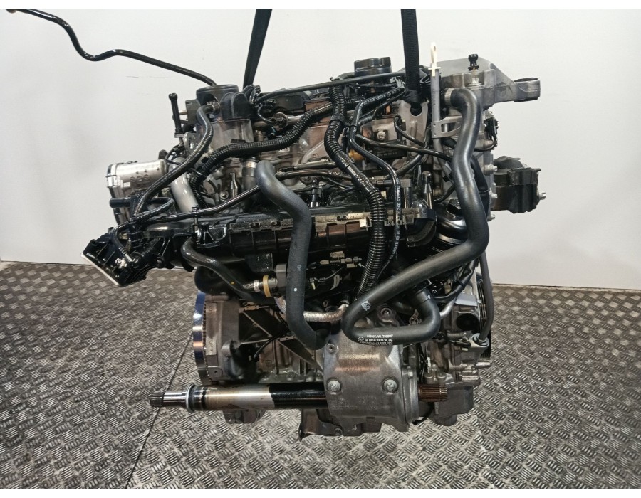 Recambio de motor completo para mercedes-benz clase a (w176) a 180 (176.042) referencia OEM IAM 270910  