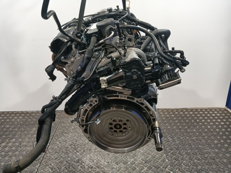 Recambio de motor completo para mercedes-benz clase a (w176) a 180 (176.042) referencia OEM IAM 270910  