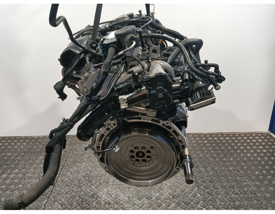 Recambio de motor completo para mercedes-benz clase a (w176) a 180 (176.042) referencia OEM IAM 270910  