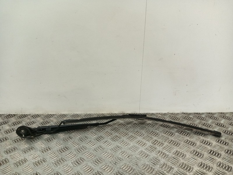 Recambio de brazo limpia delantero izquierdo para citroën c4 cactus 1.2 vti 82 referencia OEM IAM 9801705780  