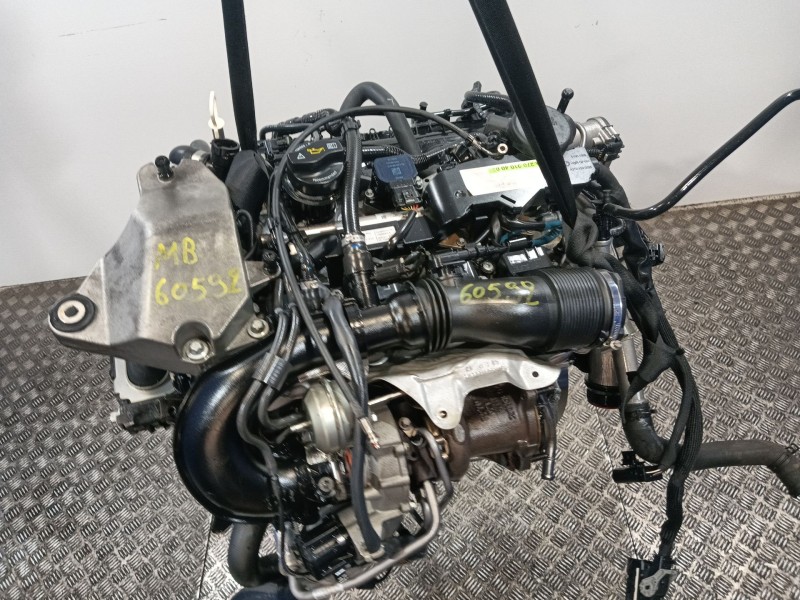 Recambio de motor completo para mercedes-benz clase a (w176) a 180 (176.042) referencia OEM IAM 270910  