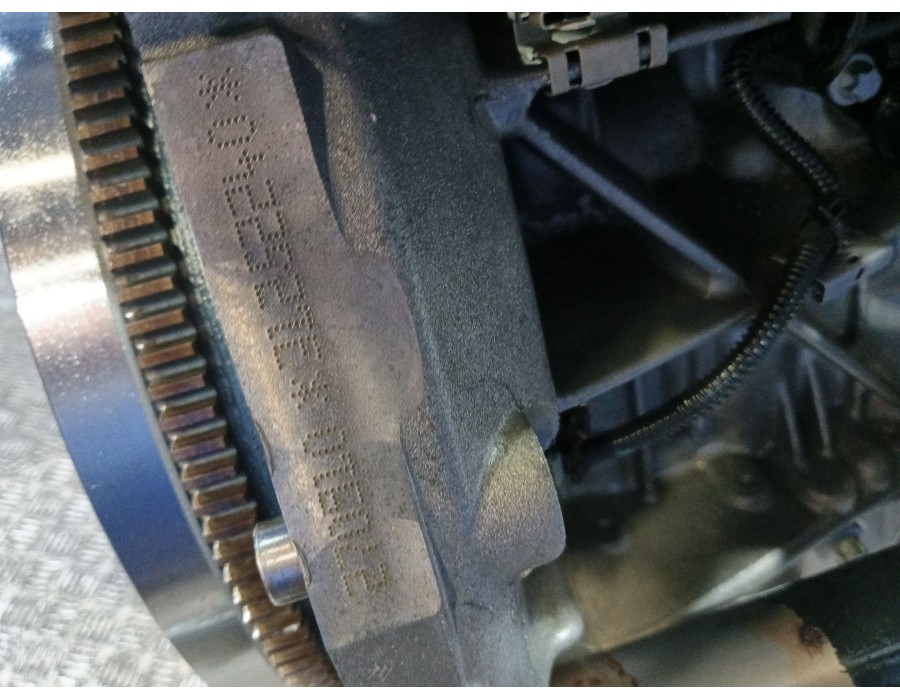 Recambio de motor completo para mercedes-benz clase a (w176) a 180 (176.042) referencia OEM IAM 270910  
