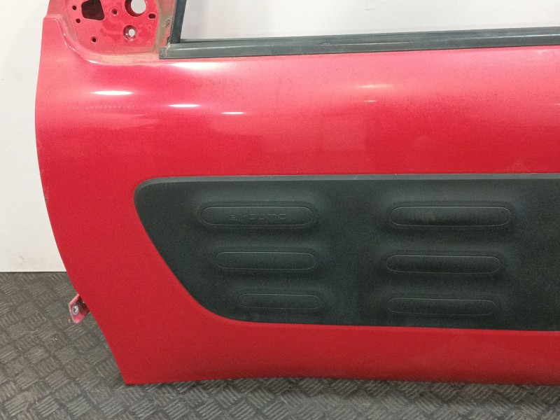 Recambio de puerta delantera izquierda para citroën c4 cactus 1.2 vti 82 referencia OEM IAM 9801012980  