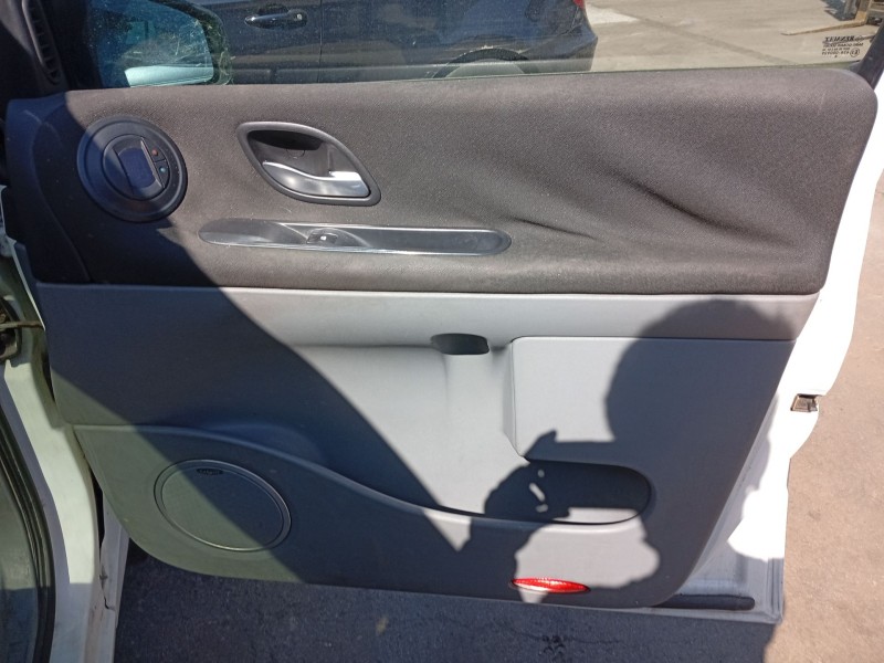 Recambio de elevalunas delantero derecho para renault espace iv (jk0/1_) 2.2 dci (jk0h) referencia OEM IAM 8200485230  