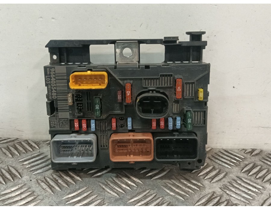 Recambio de caja reles / fusibles para citroën c3 i (fc_, fn_) 1.4 hdi referencia OEM IAM 9664055480  