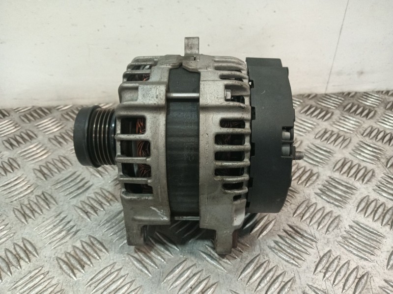 Recambio de alternador para mercedes-benz clase a (w176) a 180 (176.042) referencia OEM IAM A0009061903 0125711030 