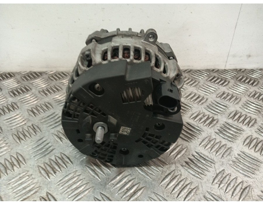 Recambio de alternador para mercedes-benz clase a (w176) a 180 (176.042) referencia OEM IAM A0009061903 0125711030 