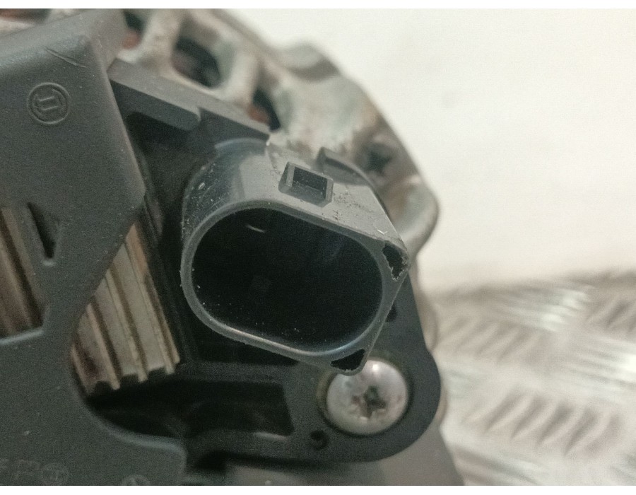 Recambio de alternador para mercedes-benz clase a (w176) a 180 (176.042) referencia OEM IAM A0009061903 0125711030 