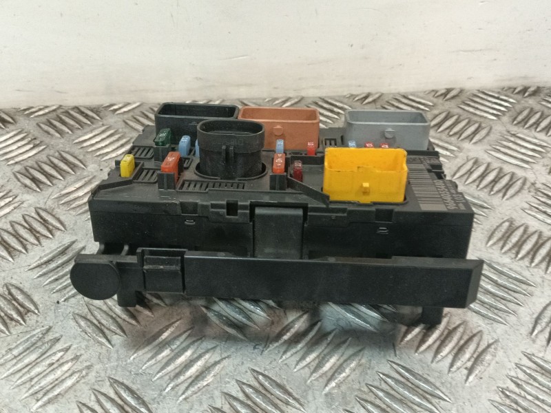 Recambio de caja reles / fusibles para citroën c3 i (fc_, fn_) 1.4 hdi referencia OEM IAM 9664055480  