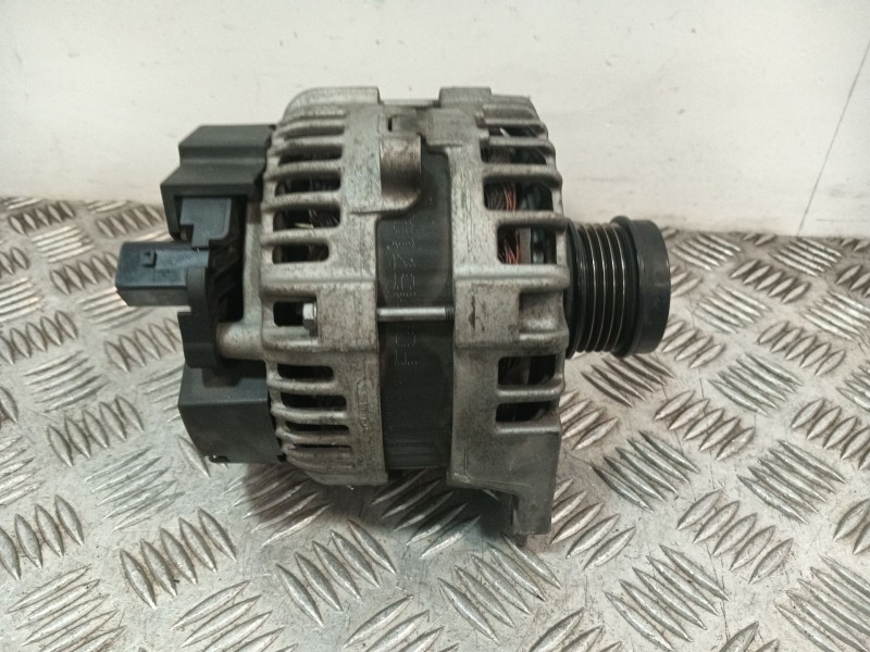Recambio de alternador para mercedes-benz clase a (w176) a 180 (176.042) referencia OEM IAM A0009061903 0125711030 