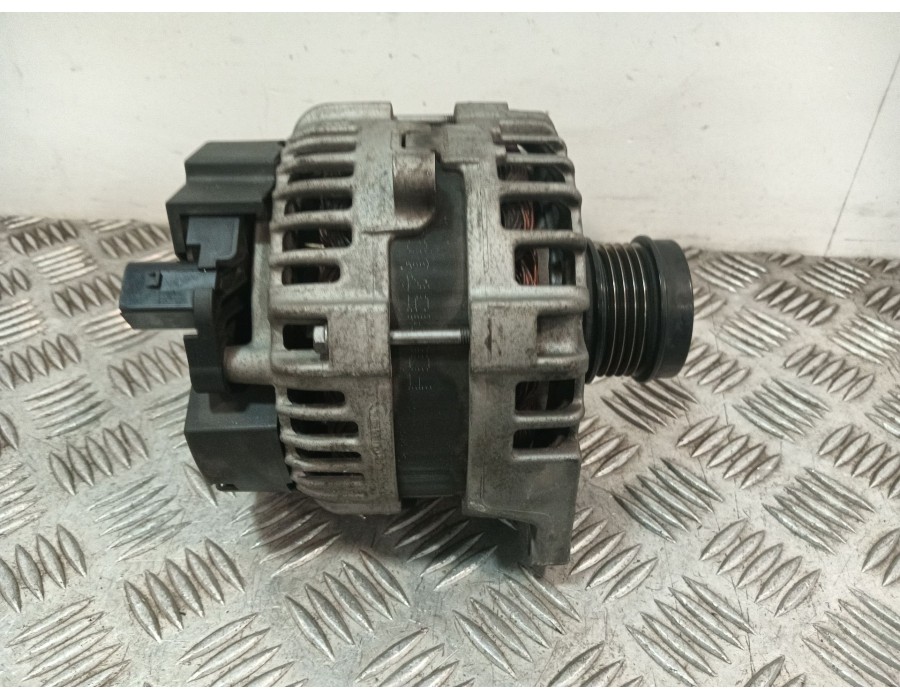 Recambio de alternador para mercedes-benz clase a (w176) a 180 (176.042) referencia OEM IAM A0009061903 0125711030 