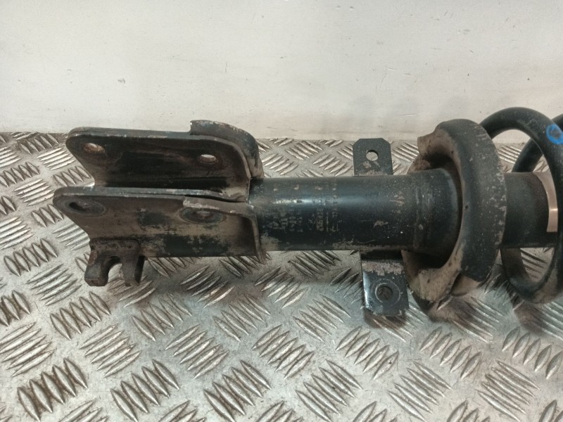 Recambio de amortiguador delantero izquierdo para nissan primastar (x..) referencia OEM IAM 8200728279 03071000767 