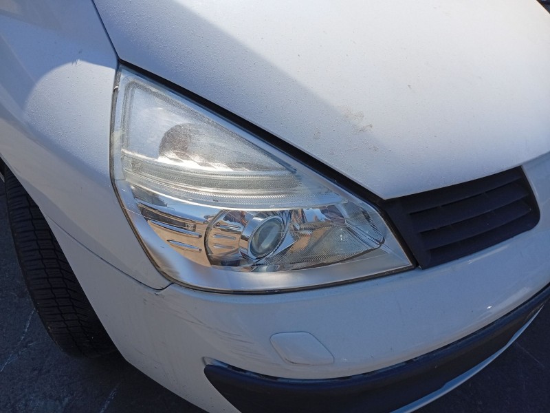 Recambio de faro derecho para renault espace iv (jk0/1_) 2.2 dci (jk0h) referencia OEM IAM 7701053976  