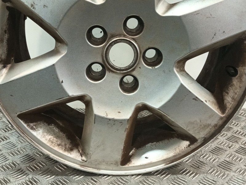 Recambio de llanta para land rover freelander referencia OEM IAM RRC002900XXX  