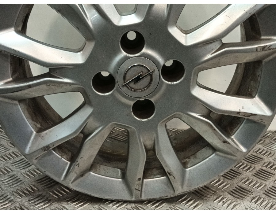 Recambio de llanta para opel corsa d (s07) 1.4 (l08, l68) referencia OEM IAM 13276451  