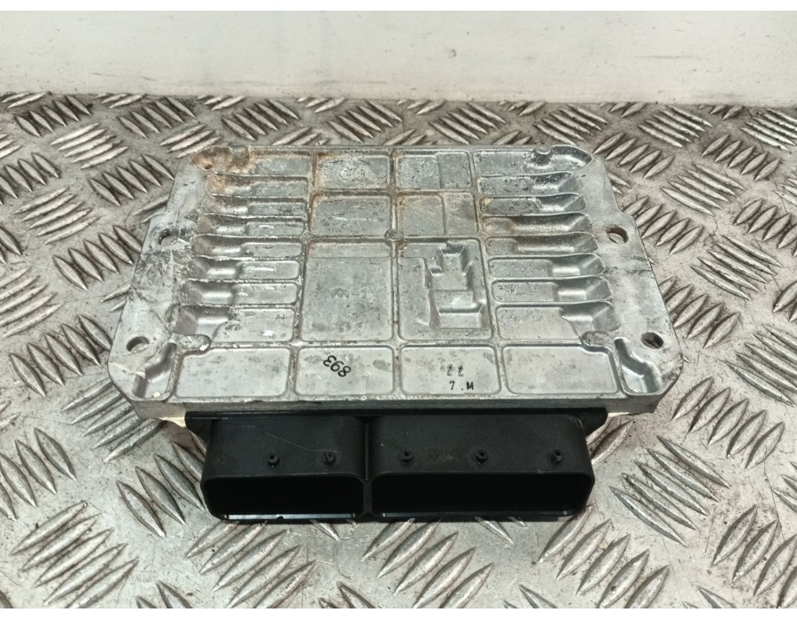Recambio de centralita motor uce para nissan navara np300 (d40) 2.5 dci referencia OEM IAM 237105X06C MB2758008936 
