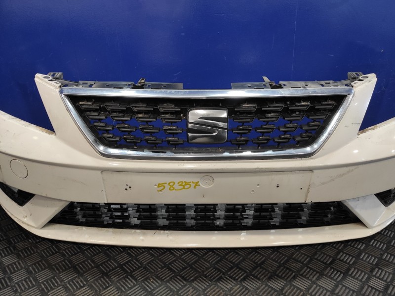 Recambio de paragolpes delantero para seat leon st (5f8) referencia OEM IAM   